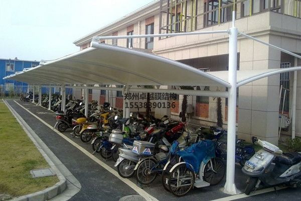 常德<font color='red'>膜結(jié)構(gòu)車(chē)棚</font>【滄州會(huì)友線(xiàn)纜公司等】施工案例