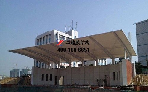 湘西<font color='red'>膜結(jié)構(gòu)看臺(tái)</font>/觀景臺(tái)【湖南行川電氣設(shè)備有限公司等】設(shè)計(jì)施工案例